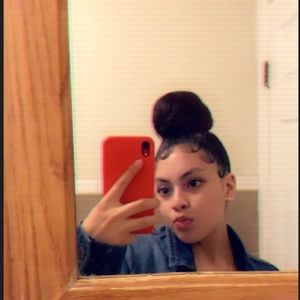 Meet your Posher, Vanessa